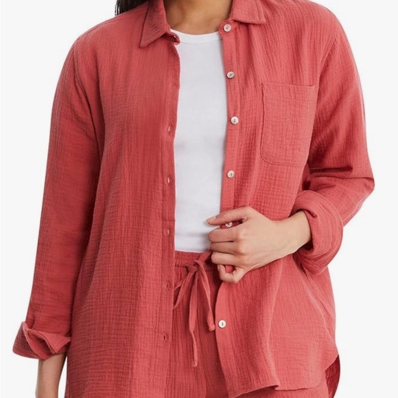 Jessica Simpson Women's Gauzy Long Sleeve Button Down Shirt - Picture 4 of 5